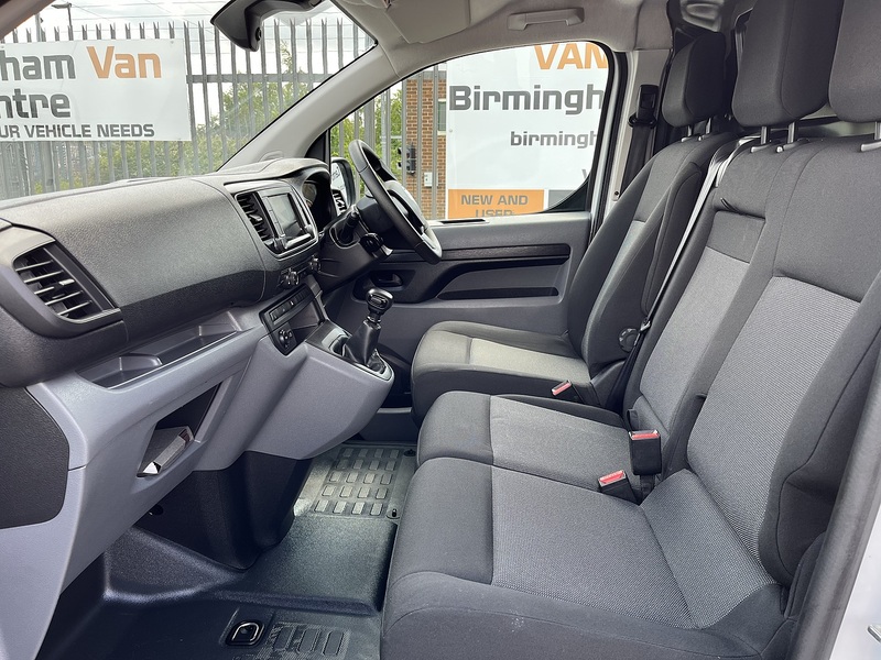Vauxhall 1.5 Turbo D 2900 Sportive Panel Van 6dr Diesel Manual L2 H1 Euro 6 (s/s) (100 ps)