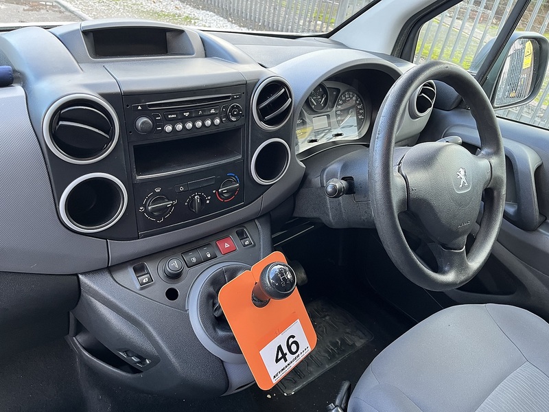 Peugeot 1.6 HDi 625 SE Panel Van 5dr Diesel Manual L1 (133 g/km, 75 bhp)