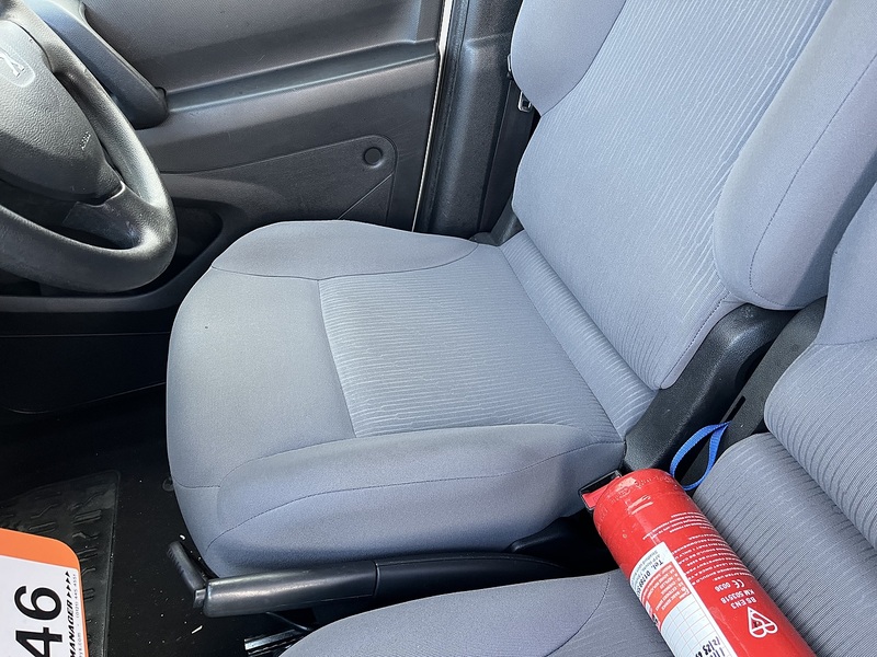 Peugeot 1.6 HDi 625 SE Panel Van 5dr Diesel Manual L1 (133 g/km, 75 bhp)