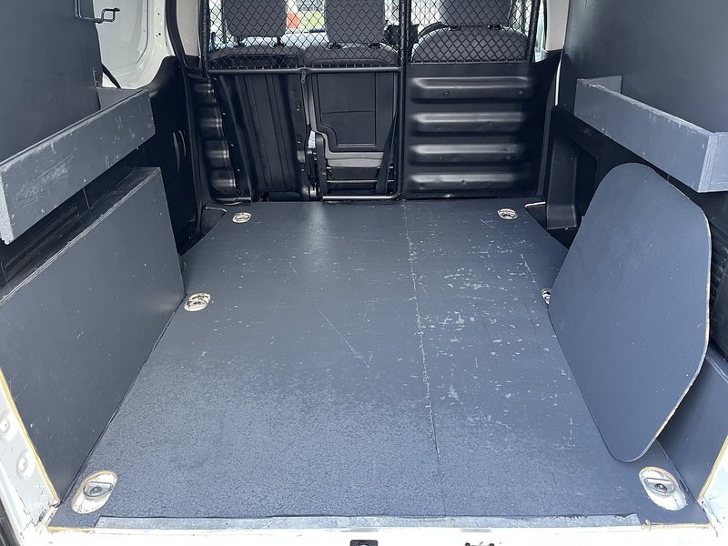 Peugeot 1.6 HDi 625 SE Panel Van 5dr Diesel Manual L1 (133 g/km, 75 bhp)