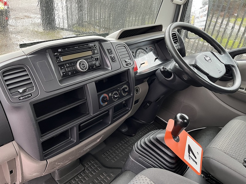 Nissan DROPSIDE 2.5DCi 34.12