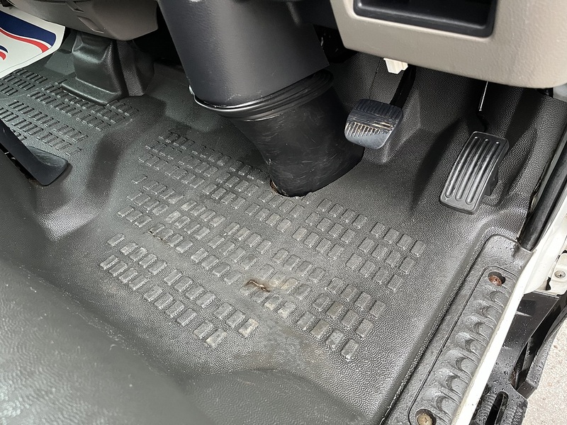 Nissan DROPSIDE 2.5DCi 34.12