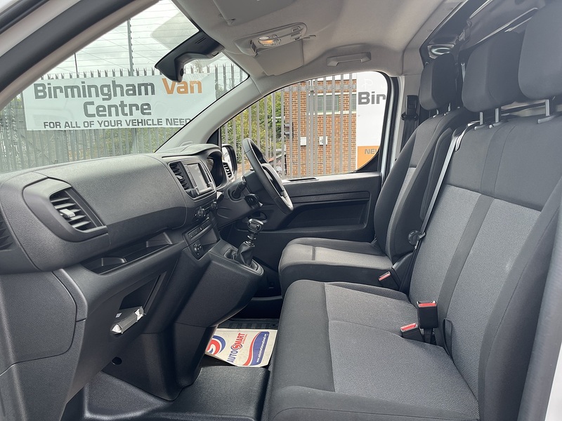 Vauxhall 1.5 Turbo D 2900 Dynamic Panel Van 6dr Diesel Manual L2 H1 Euro 6 (s/s) (100 ps)