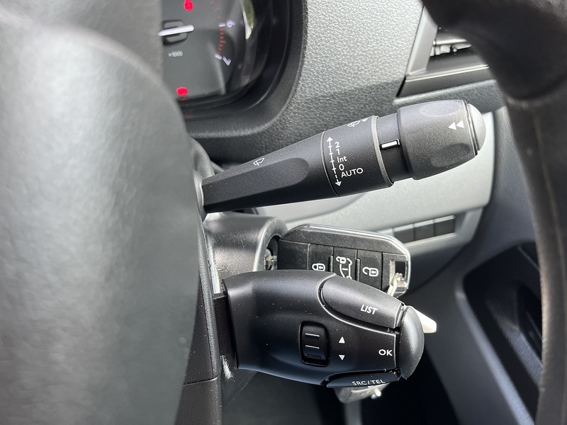 Vauxhall 1.5 Turbo D 2900 Sportive Panel Van 6dr Diesel Manual L2 H1 Euro 6 (s/s) (100 ps)