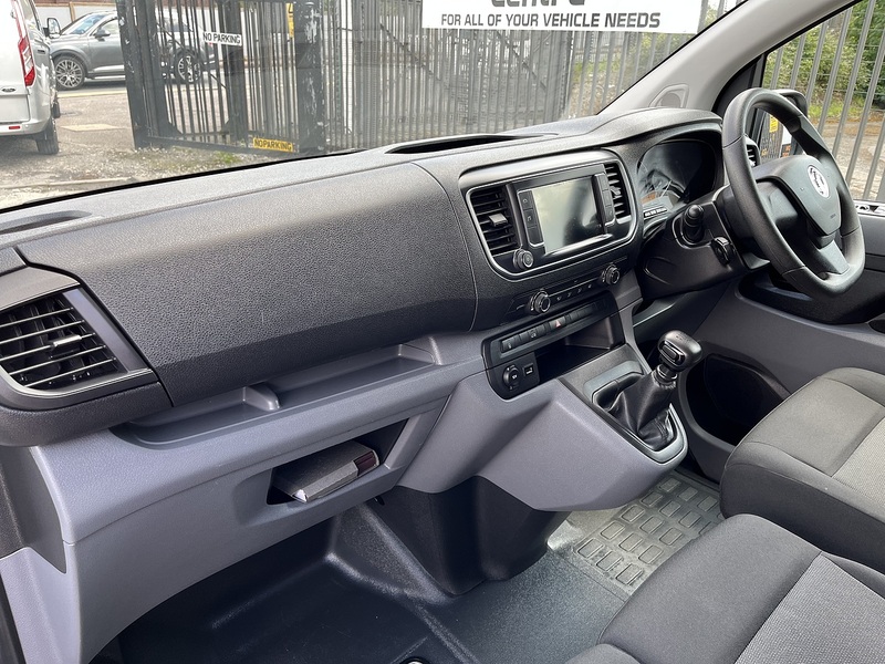 Vauxhall 1.5 Turbo D 2900 Sportive Panel Van 6dr Diesel Manual L2 H1 Euro 6 (s/s) (100 ps)