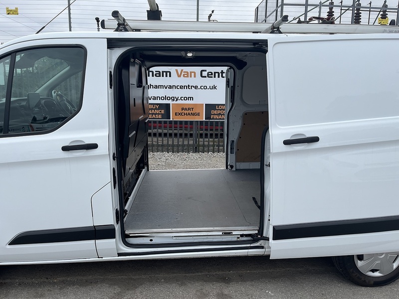 Ford 2.0 300 EcoBlue Trend Panel Van 5dr Diesel Manual L2 H1 Euro 6 (105 ps)