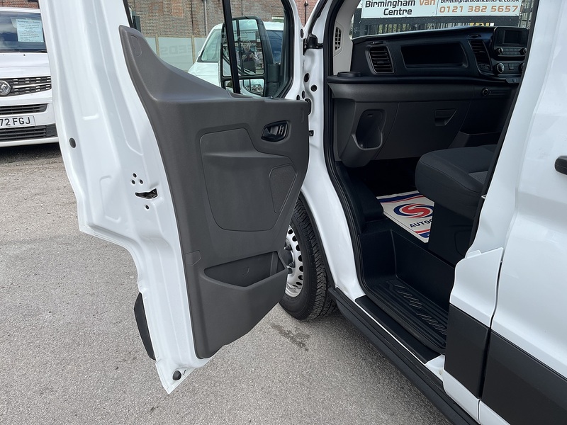 Ford 2.0 350 EcoBlue Leader Panel Van 5dr Diesel Manual RWD L4 H3 Euro 6 (s/s) (130 ps)