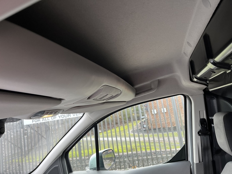 Ford 1.5 240 EcoBlue Limited Panel Van 5dr Diesel Manual L2 Euro 6 (s/s) (120 ps)