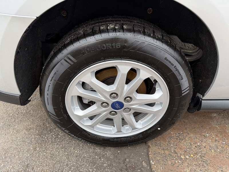 Ford 1.5 240 EcoBlue Limited Panel Van 5dr Diesel Manual L2 Euro 6 (s/s) (120 ps)