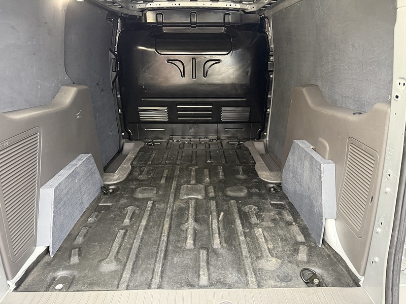 Ford 1.5 240 EcoBlue Limited Panel Van 5dr Diesel Manual L2 Euro 6 (s/s) (120 ps)