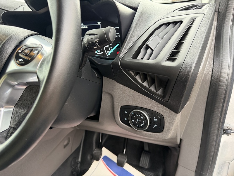 Ford 1.5 240 EcoBlue Limited Panel Van 5dr Diesel Manual L2 Euro 6 (s/s) (120 ps)