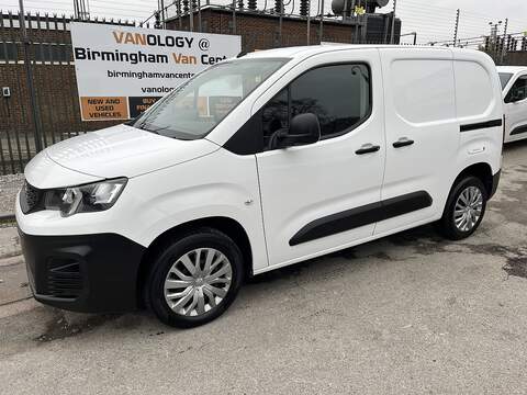 1.6 BlueHDi 1000 Professional Standard Panel Van 5dr Diesel Manual SWB Euro 6 (s/s) (100 bhp)