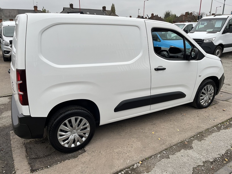 Peugeot 1.6 BlueHDi 1000 Professional Standard Panel Van 5dr Diesel Manual SWB Euro 6 (s/s) (100 bhp)