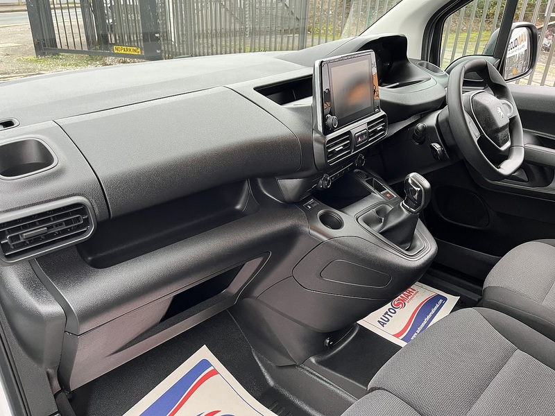 Peugeot 1.6 BlueHDi 1000 Professional Standard Panel Van 5dr Diesel Manual SWB Euro 6 (s/s) (100 bhp)