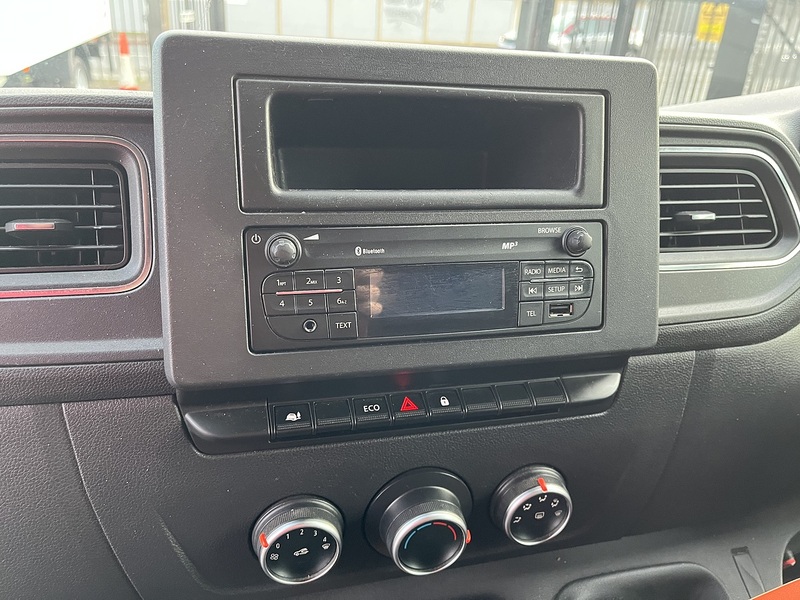 Vauxhall 2.3 CDTi 3500 BiTurbo Edition Panel Van 5dr Diesel Manual FWD L3 H3 Euro 6 (135 ps)