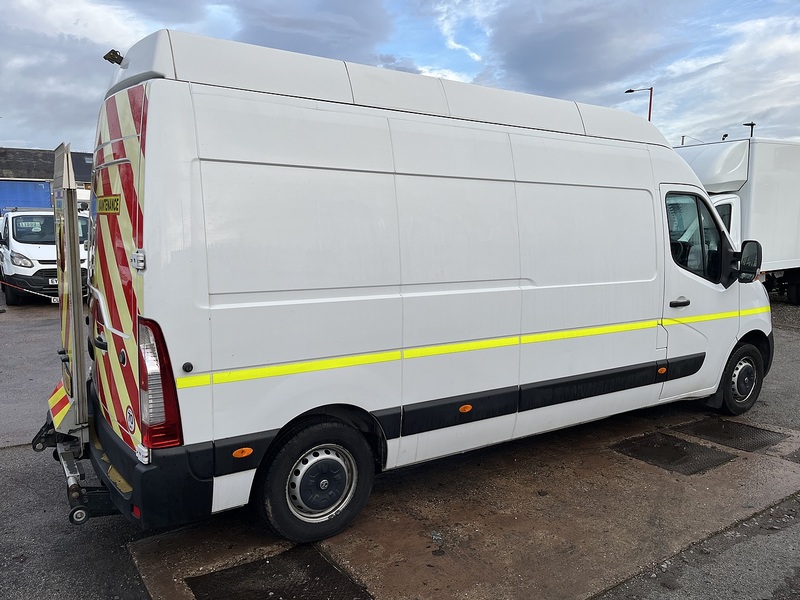 Vauxhall 2.3 CDTi 3500 BiTurbo Edition Panel Van 5dr Diesel Manual FWD L3 H3 Euro 6 (135 ps)