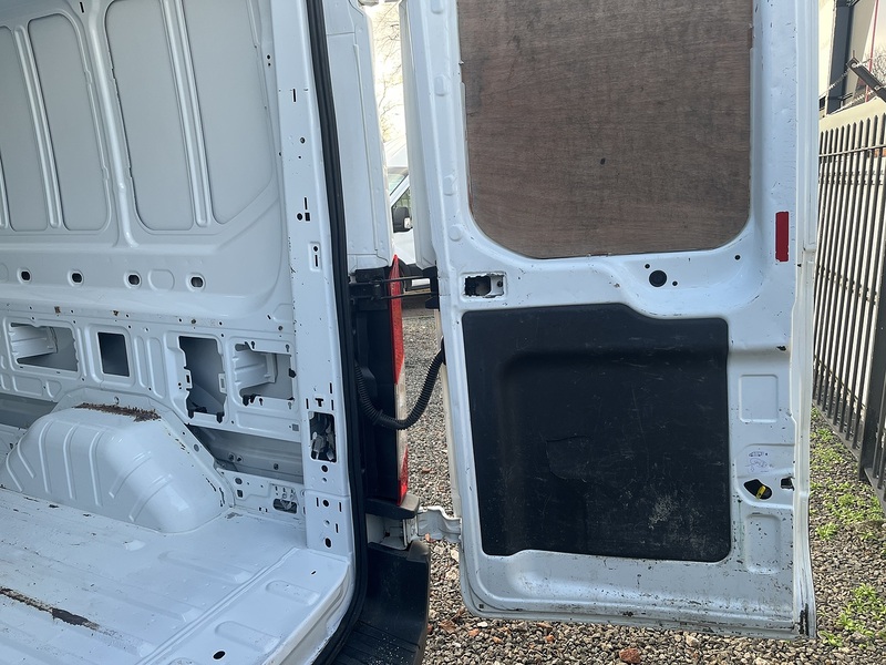 Ford 2.0 350 EcoBlue Panel Van 5dr Diesel Manual RWD L3 H3 Euro 6 (130 ps)
