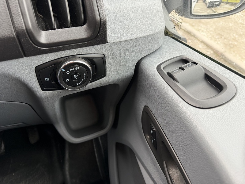 Ford Transit 350 EcoBlue - U8787
