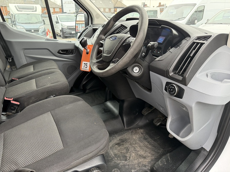 Ford Transit 350 EcoBlue - U8787