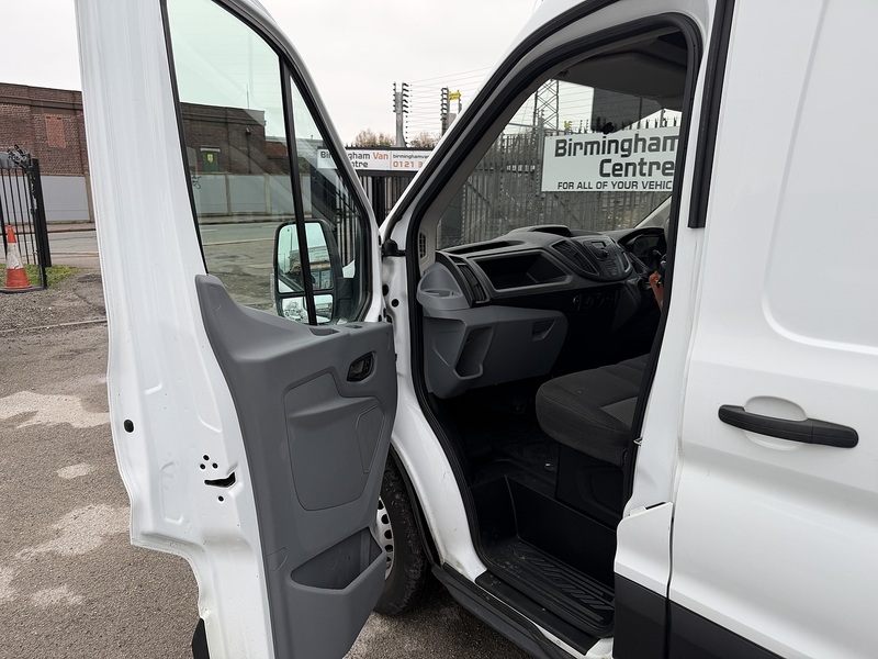 Ford Transit 350 EcoBlue - U8787