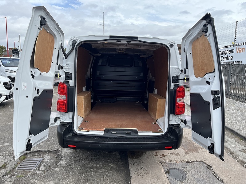 Vauxhall 1.5 Turbo D 2700 Sportive Panel Van 6dr Diesel Manual L1 H1 Euro 6 (s/s) (120 ps)
