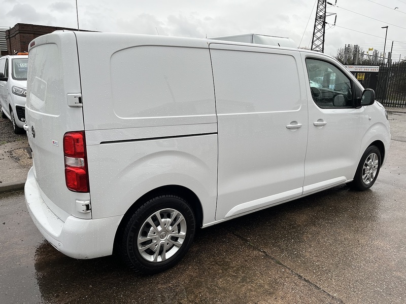 Vauxhall 1.5 Turbo D 2700 Sportive Panel Van 6dr Diesel Manual L1 H1 Euro 6 (s/s) (120 ps)