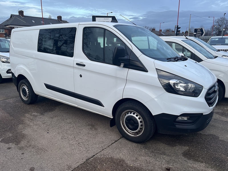 Ford 2.0 320 EcoBlue Leader Crew Van Double Cab 5dr Diesel Manual L2 H1 Euro 6 (s/s) (130 ps)