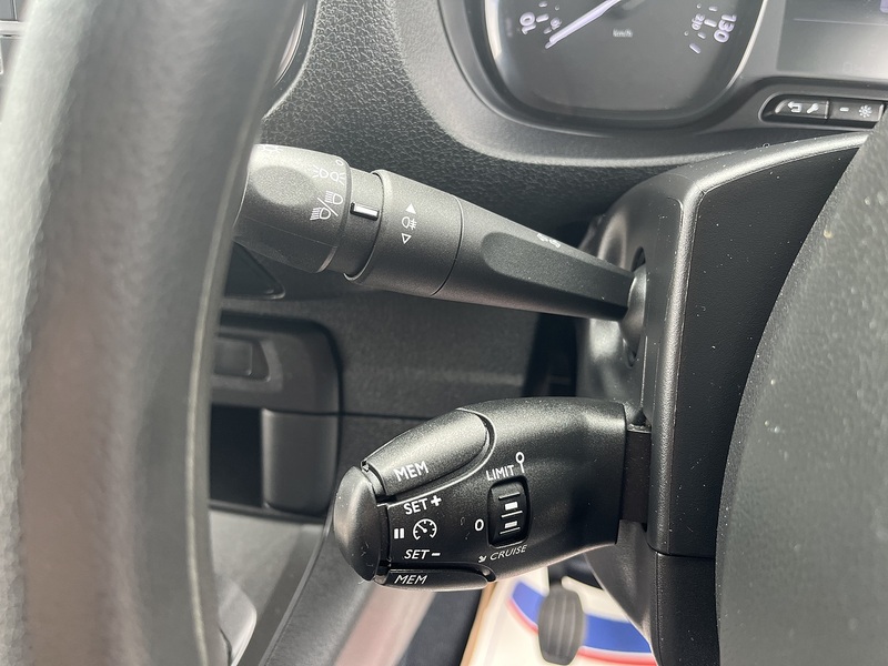 Vauxhall PRIME 1.5CDTi 100 L2 LWB (HIGH SPEC)