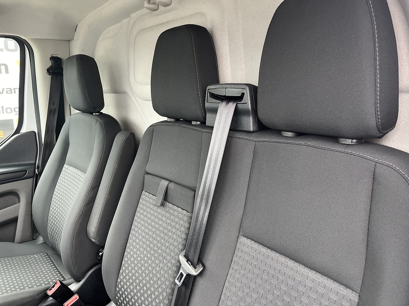 Ford 2.0 320 EcoBlue Trend Panel Van 5dr Diesel Manual L2 H1 Euro 6 (s/s) (105 ps)