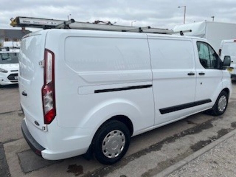 Ford 2.0 300 EcoBlue Trend Panel Van 5dr Diesel Manual L2 H1 Euro 6 (105 ps)