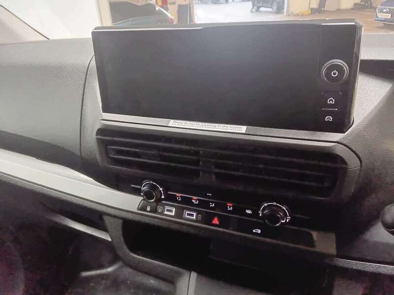 Vauxhall 1.5 Turbo D Pro Panel Van 6dr Diesel Manual SWB Euro 6 (s/s) (120 ps)