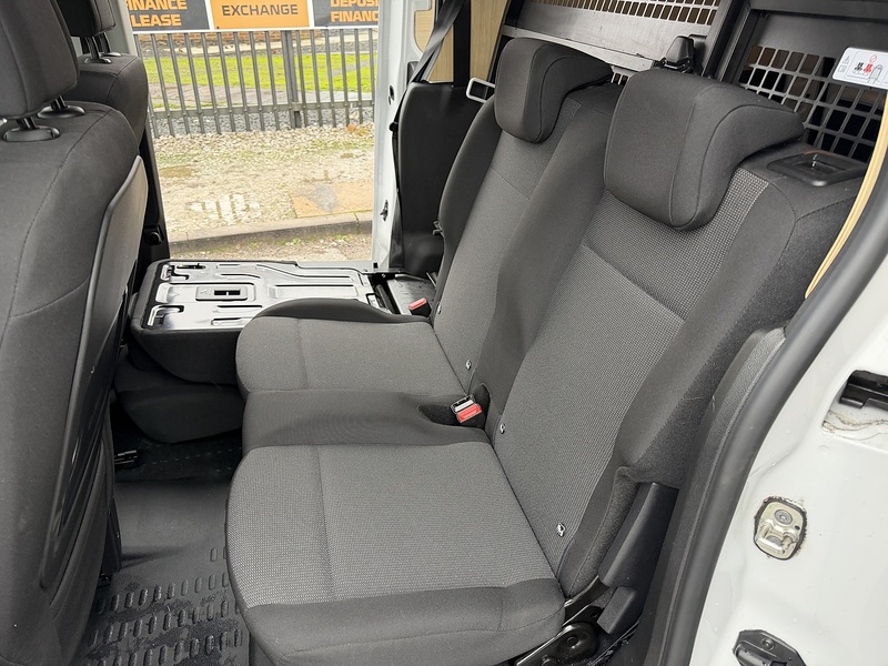 Vauxhall 1.5 Turbo D 2300 Prime Crew Van Double Cab 6dr Diesel Manual L2 Euro 6 (s/s) (100 ps)