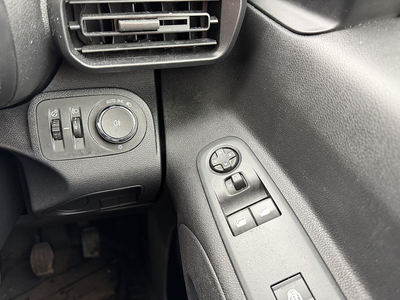 Vauxhall 1.5 Turbo D 2300 Prime Crew Van Double Cab 6dr Diesel Manual L2 Euro 6 (s/s) (100 ps)