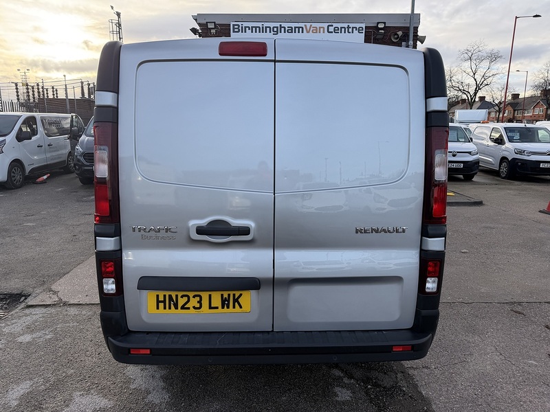 Renault 2.0 dCi Blue SL28 Business Panel Van 5dr Diesel Manual L1 H1 Euro 6 (s/s) (130 ps)