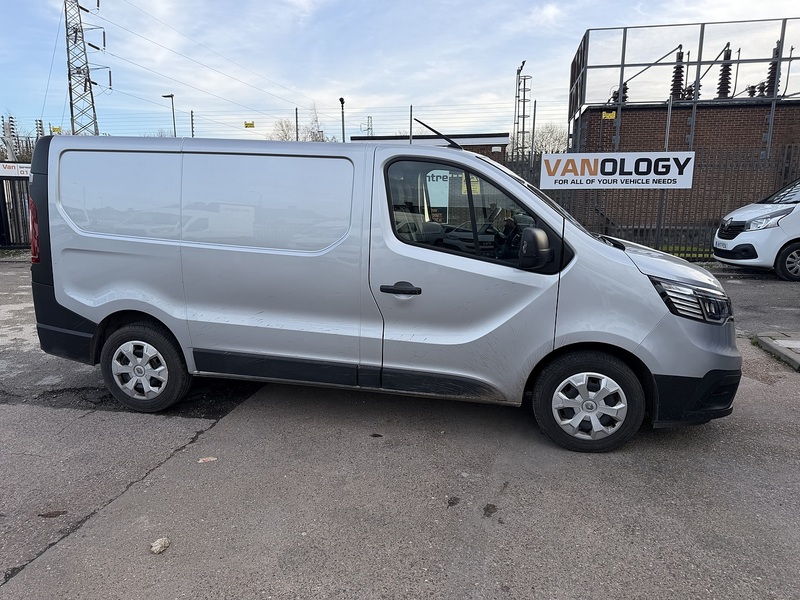Renault 2.0 dCi Blue SL28 Business Panel Van 5dr Diesel Manual L1 H1 Euro 6 (s/s) (130 ps)