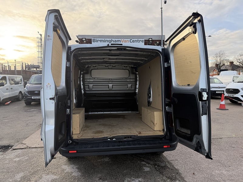 Renault 2.0 dCi Blue SL28 Business Panel Van 5dr Diesel Manual L1 H1 Euro 6 (s/s) (130 ps)