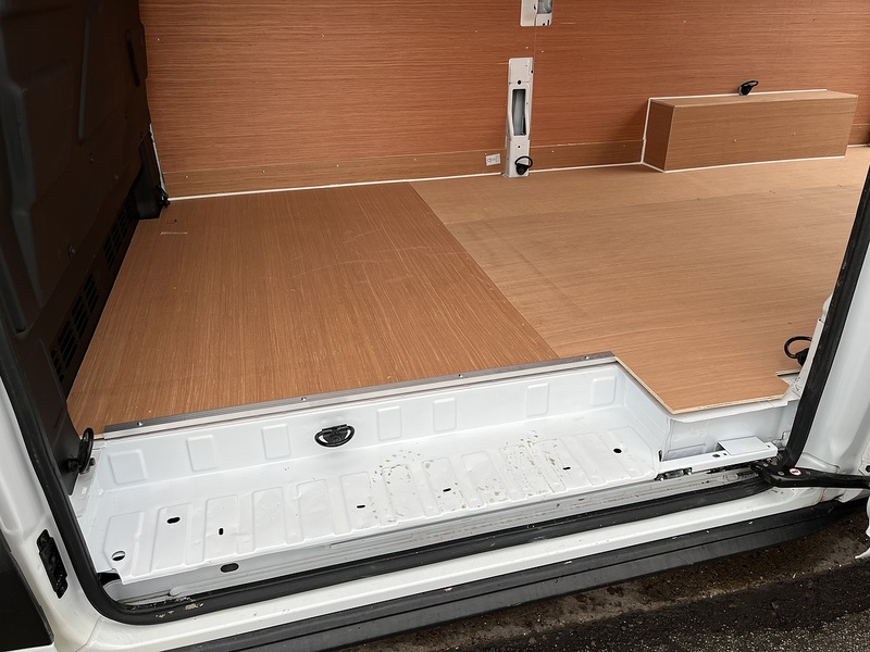 Ford 2.0 350 EcoBlue Leader Panel Van 5dr Diesel Manual RWD L3 H3 Euro 6 (s/s) (130 ps)