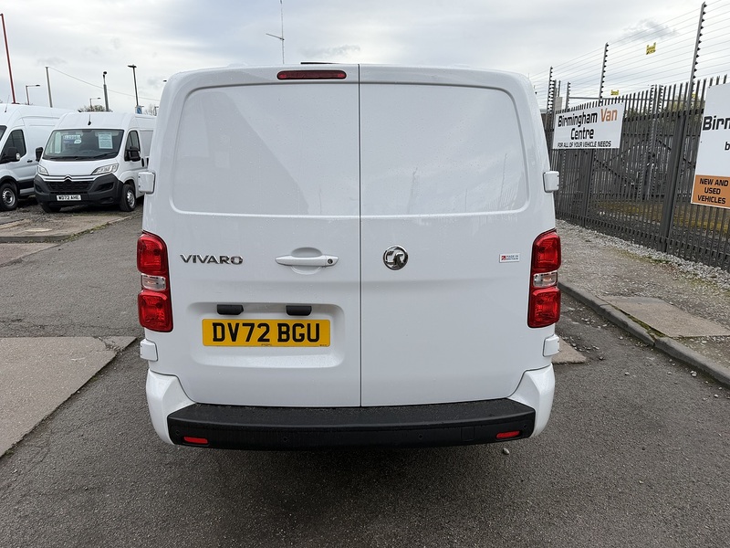 Vauxhall Vivaro Turbo D 2900 Sportive - U8815