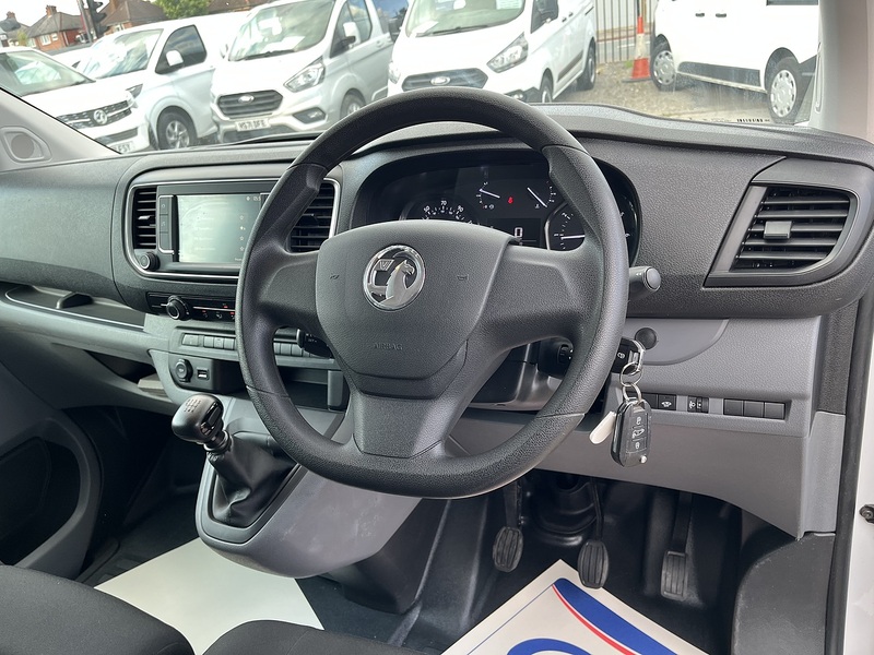 Vauxhall 1.5 Turbo D 2900 Dynamic Panel Van 6dr Diesel Manual L1 H1 Euro 6 (s/s) (100 ps)
