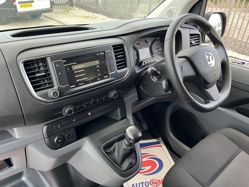 Vauxhall 1.5 Turbo D 2900 Dynamic Panel Van 6dr Diesel Manual L1 H1 Euro 6 (s/s) (100 ps)
