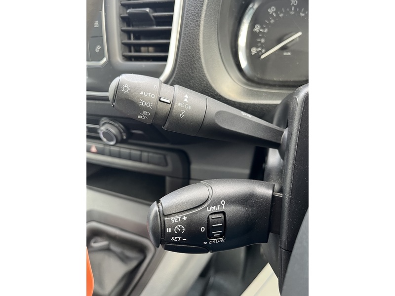 Vauxhall 1.5 Turbo D 2900 Dynamic Panel Van 6dr Diesel Manual L1 H1 Euro 6 (s/s) (100 ps)