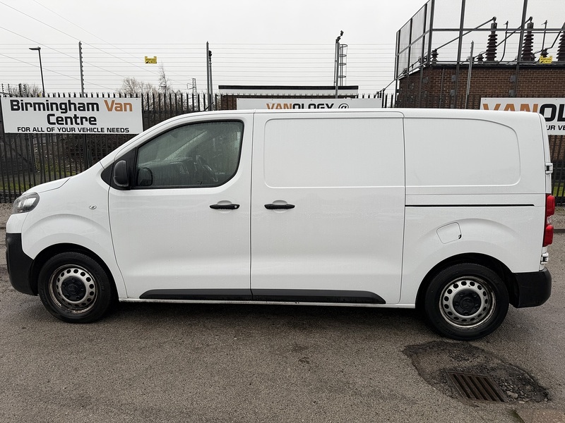 Vauxhall 1.5 Turbo D 2900 Dynamic Panel Van 6dr Diesel Manual L1 H1 Euro 6 (s/s) (100 ps)