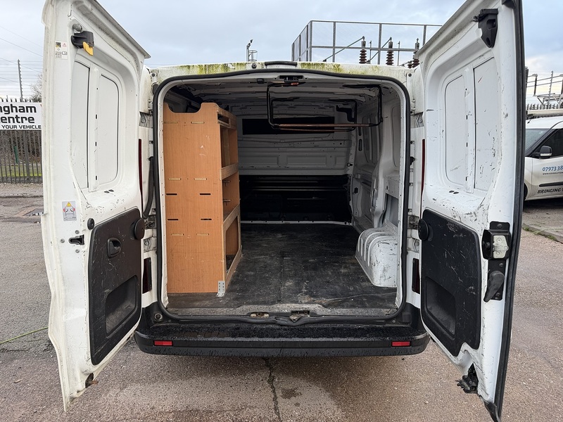 Renault 1.6 dCi ENERGY 29 Business+ Panel Van 5dr Diesel Manual SWB Standard Roof Euro 6 (s/s) (125 ps)