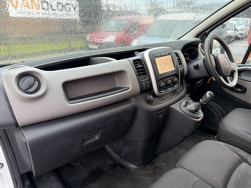 Renault 1.6 dCi ENERGY 29 Business+ Panel Van 5dr Diesel Manual SWB Standard Roof Euro 6 (s/s) (125 ps)