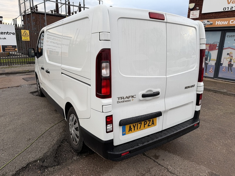 Renault 1.6 dCi ENERGY 29 Business+ Panel Van 5dr Diesel Manual SWB Standard Roof Euro 6 (s/s) (125 ps)