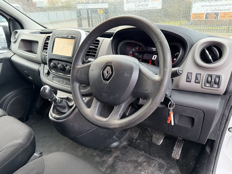 Renault 1.6 dCi ENERGY 29 Business+ Panel Van 5dr Diesel Manual SWB Standard Roof Euro 6 (s/s) (125 ps)