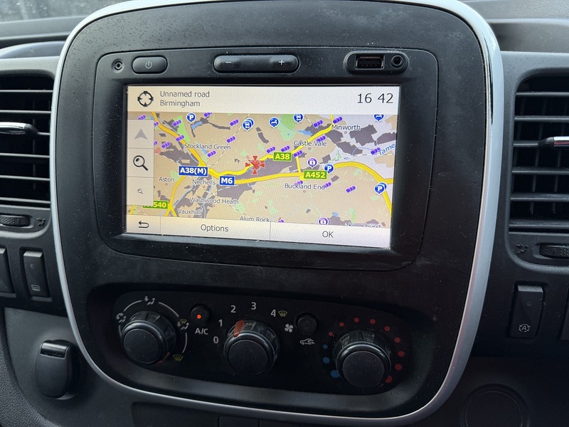 Renault 1.6 dCi ENERGY 29 Business+ Panel Van 5dr Diesel Manual SWB Standard Roof Euro 6 (s/s) (125 ps)