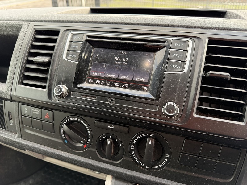 Volkswagen 2.0 TDI T30 BlueMotion Tech Trendline Panel Van 5dr Diesel Manual FWD LWB Euro 5 (s/s) (102 ps)