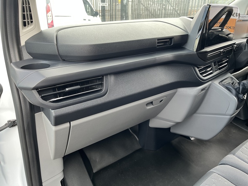 Ford 280 Limited L1h1 P/V Ecoblue Panel Van 2.0 Diesel