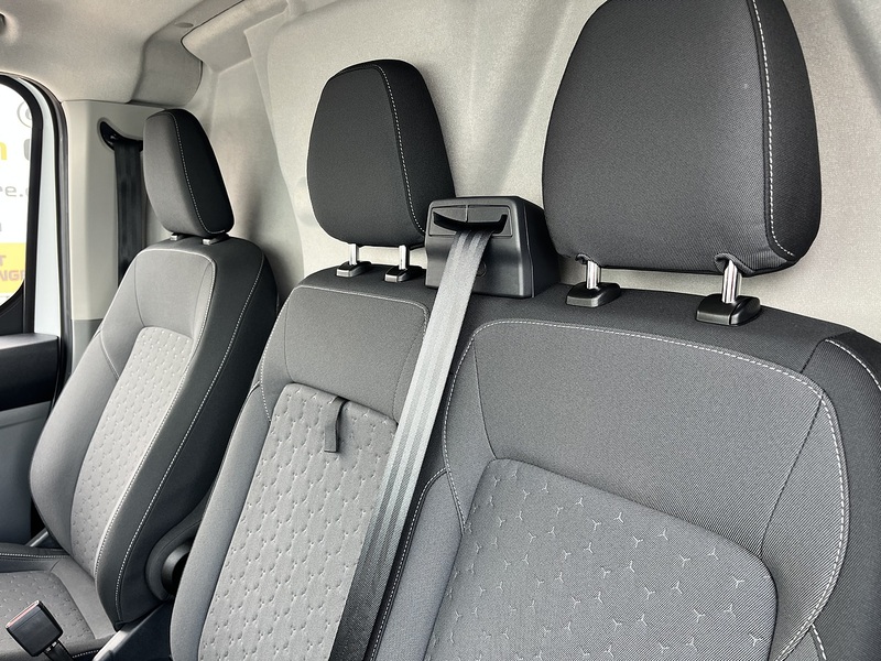 Ford 280 Limited L1h1 P/V Ecoblue Panel Van 2.0 Diesel